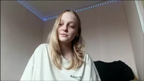 Kate online show from 06-11-26, 08:12