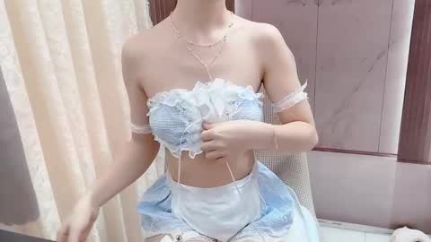 Snapshot of shellysan chatting on 11-06-25, 01:28 Shelly online show from 11-06-25, 01:28