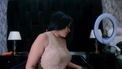 Snapshot of shelsy_loreds chatting on 01-17-25, 11:49 Shelsy online show from 01-17-25, 11:49