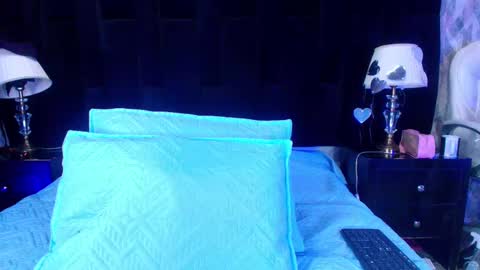 Snapshot of shelsy_loreds chatting on 02-18-25, 11:55 Shelsy online show from 02-18-25, 11:55