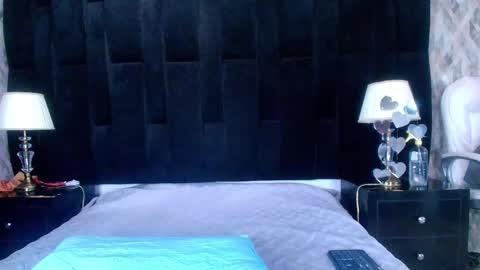 Snapshot of shelsy_loreds chatting on 02-22-25, 11:57 Shelsy online show from 02-22-25, 11:57
