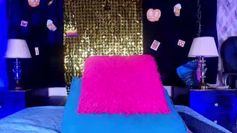 Snapshot of shelsy_loreds chatting on 09-13-25, 11:54 Shelsy online show from 09-13-25, 11:54