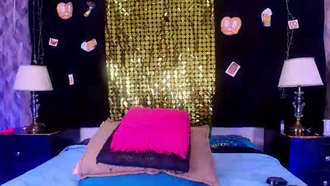 Snapshot of shelsy_loreds chatting on 09-17-25, 11:56 Shelsy online show from 09-17-25, 11:56