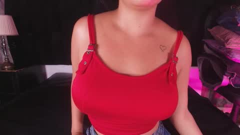 Snapshot of shelsy_loreds chatting on 10-02-25, 11:50 Shelsy online show from 10-02-25, 11:50