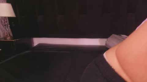 Snapshot of shelsy_loreds chatting on 10-03-25, 11:51 Shelsy online show from 10-03-25, 11:51