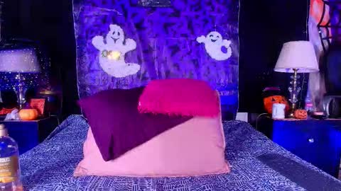 Snapshot of shelsy_loreds chatting on 10-14-25, 11:55 Shelsy online show from 10-14-25, 11:55
