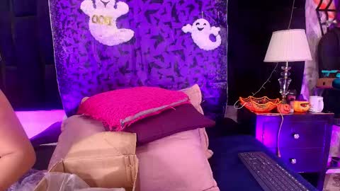 Shelsy online show from 10-28-25, 11:58