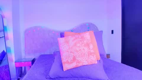 Shelsy online show from 11-29-25, 11:57