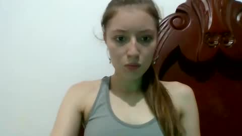 shelsyzevee_ online show from 10-27-25, 12:36