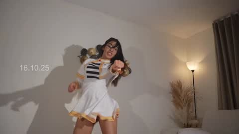  In instagram shena nomy online show from 10-16-25, 11:06