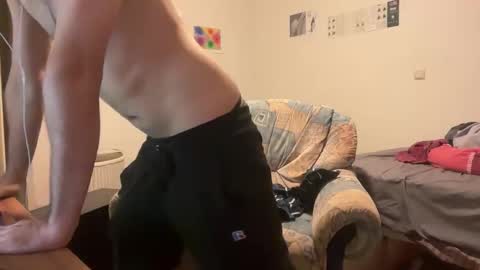 Snapshot of shenjungle1 chatting on 09-24-25, 06:55 shenjungle1 online show from 09-24-25, 06:55