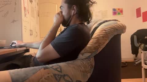 Snapshot of shenjungle1 chatting on 02-27-26, 07:47 shenjungle1 online show from 02-27-26, 07:47