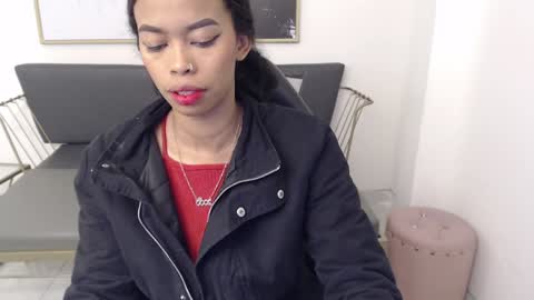 Snapshot of shenna_brunette_ chatting on 12-04-24, 01:20 Shenna online show from 12-04-24, 01:20