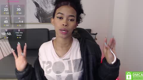 Snapshot of shenna_brunette_ chatting on 01-08-25, 01:20 Shenna online show from 01-08-25, 01:20