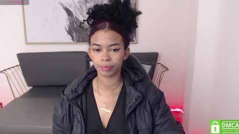 Snapshot of shenna_brunette_ chatting on 01-09-25, 01:02 Shenna online show from 01-09-25, 01:02