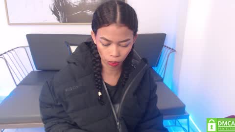 Snapshot of shenna_brunette_ chatting on 01-29-25, 01:07 Shenna online show from 01-29-25, 01:07