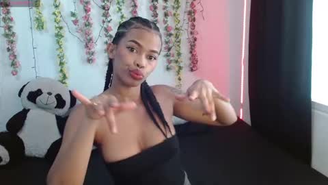Snapshot of shenna_brunette_ chatting on 10-08-25, 08:50 Shenna online show from 10-08-25, 08:50