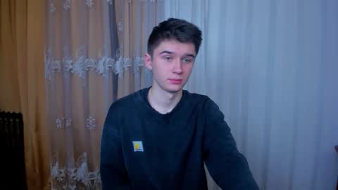 Snapshot of sherlockmax chatting on 12-03-25, 07:45 Max online show from 12-03-25, 07:45