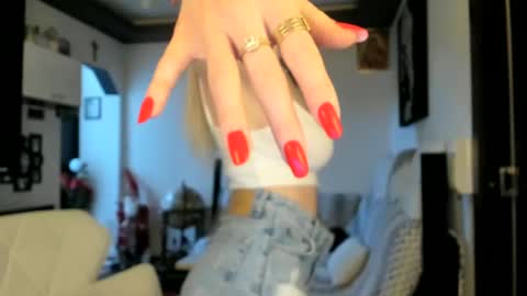 Edaline online show from 12-20-24, 03:10