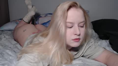 Snapshot of sherlystero chatting on 03-07-25, 02:15 sher online show from 03-07-25, 02:15