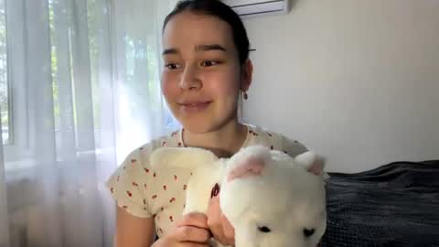 Julie online show from 06-30-26, 12:06
