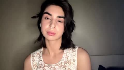 Snapshot of sheryllmafua chatting on 06-05-26, 12:22 Amy online show from 06-05-26, 12:22