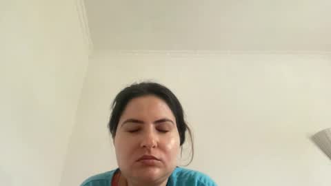 Snapshot of shes__delicious chatting on 10-16-25, 03:57 Shes Delicious online show from 10-16-25, 03:57