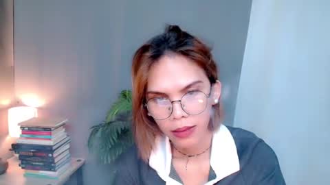 Snapshot of shes_notme chatting on 01-16-26, 06:56 Lana But you can spell it backwards online show from 01-16-26, 06:56