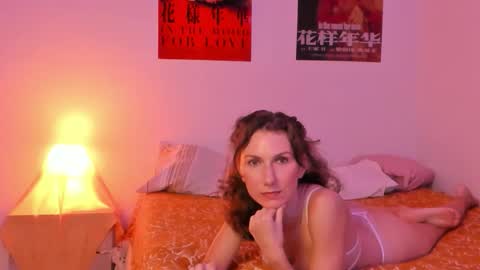 shesleepsnaked online show from 10-28-25, 07:05