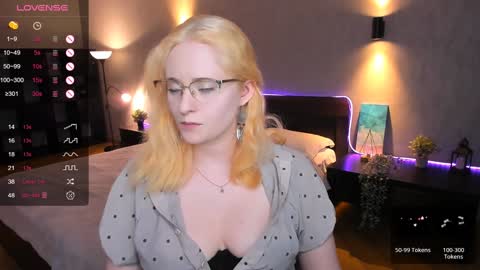 Hello guys my name is Aemilia online show from 01-24-25, 12:31