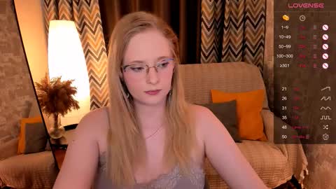 Hello guys my name is Aemilia online show from 10-06-25, 08:23