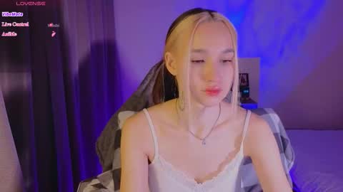 Snapshot of shey1i chatting on 01-08-26, 03:36 Sheyli online show from 01-08-26, 03:36