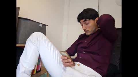 Snapshot of shhervin chatting on 05-09-26, 03:06 shhervin online show from 05-09-26, 03:06