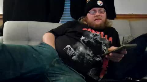 Snapshot of shifty885 chatting on 01-08-26, 10:12 shifty885 online show from 01-08-26, 10:12