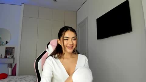 Snapshot of shineel chatting on 02-04-26, 04:07 Shineel online show from 02-04-26, 04:07