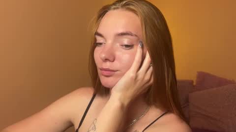 Snapshot of shinelikea_diamond chatting on 06-04-26, 06:58 Alexis online show from 06-04-26, 06:58