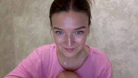 Snapshot of shining_pearl chatting on 09-27-25, 09:20 Jesica online show from 09-27-25, 09:20