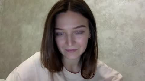 Snapshot of shining_pearl chatting on 10-17-25, 09:17 Jesica online show from 10-17-25, 09:17