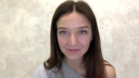 Snapshot of shining_pearl chatting on 11-15-25, 10:48 Jesica online show from 11-15-25, 10:48