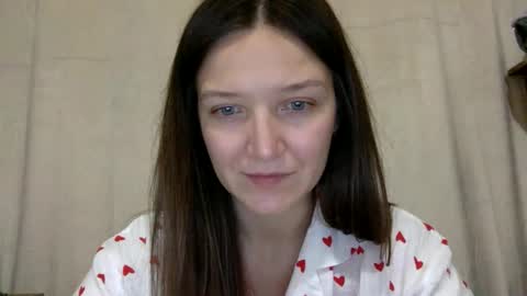 Snapshot of shining_pearl chatting on 11-28-25, 10:34 Jesica online show from 11-28-25, 10:34