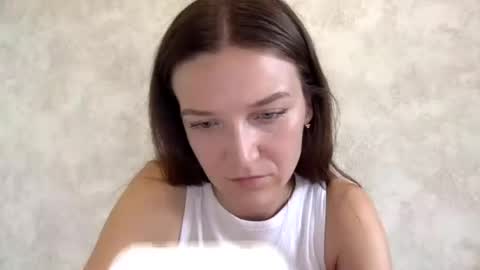 Snapshot of shining_pearl chatting on 07-19-26, 12:42 Jesica online show from 07-19-26, 12:42