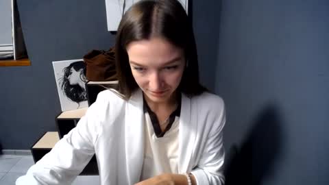 Snapshot of shining_pearl chatting on 07-22-26, 06:27 Jesica online show from 07-22-26, 06:27