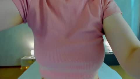 Snapshot of shiny_lisss chatting on 05-09-26, 01:44 Lisa online show from 05-09-26, 01:44