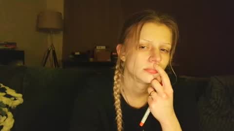 Snapshot of shinyandused chatting on 09-19-25, 09:43 shinyandused online show from 09-19-25, 09:43