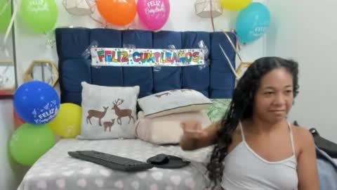 Snapshot of shira_sexylove chatting on 01-24-25, 10:19 shira_sexylove online show from 01-24-25, 10:19