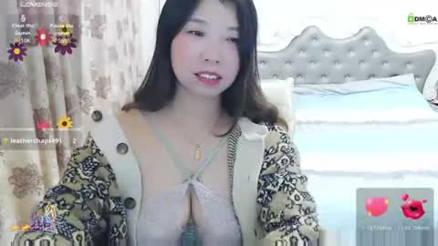 Shirleyni online show from 11-22-25, 09:19