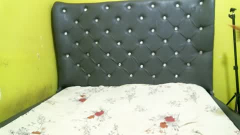 Shi-ro online show from 01-16-25, 10:42