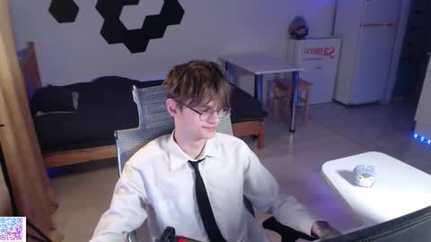 Snapshot of shiromy_ chatting on 11-24-25, 06:18 shiromy_ online show from 11-24-25, 06:18