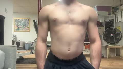 Snapshot of shirtlesshunk15 chatting on 07-21-26, 01:19 shirtlesshunk15 online show from 07-21-26, 01:19