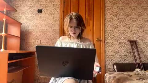 Snapshot of shizuefalis chatting on 07-22-26, 08:06 Charlotte online show from 07-22-26, 08:06